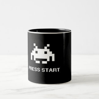 レトロ8ビットアーケードPress+Startゲーマー2トーンマグ ツートーンマグカップ