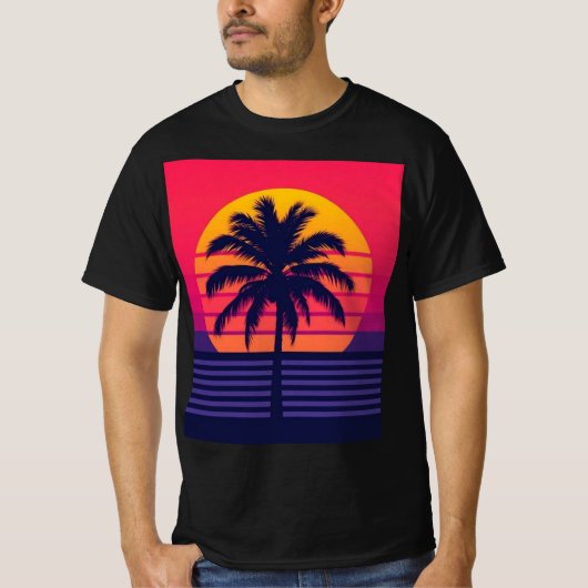 レトロ80年代夕焼けヤシの木シンセウェーブアート Tシャツ (正面)
