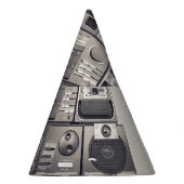 レトロ80sカセットレコーダーのパターン。 パーティーハット (右)