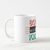 レトロ80'S KID – カセット愛好家 コーヒーマグカップ (左)