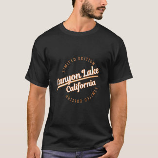 レトロ アスレチック キャニオン レイク カリ ファッション Tシャツ