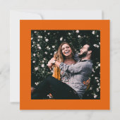 レトロ エレガント モダン フラワー オレンジ Save The Date 招待状 (裏面)