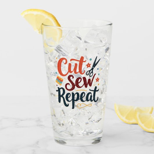 レトロ 「カット・縫う・リピート」 縫うのが好きな人のためのデザイン タンブラーグラス (アイス正面)
