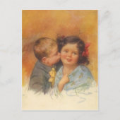 レトロ キュートな少年 頬にキスを盗む ポストカード (正面)