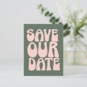 レトロ グルーヴィー 70年代 ピンクとグリーンのSave The Date ポストカード (スタンド正面)