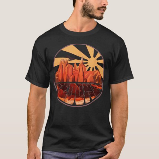 レトロ ビンテージ セドナ アリゾナ ハイキング 日没 Tシャツ (正面)