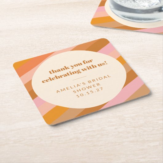 レトロ ピンク サンセット ストライプ カスタム ブライダル シャワー スクエアペーパーコースター (アングル)