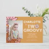 レトロ フラワー デイジー ツー グルーヴィー バースデー 招待状 (スタンド正面)