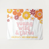 レトロ フラワー ヤング ワイルド スリー バースデー バナー タペストリー (正面(横))