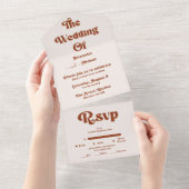 レトロ ボーホー テラコッタ オレンジ色のウェディング オールインワン オールインワン招待状 (貼ってはがせる)