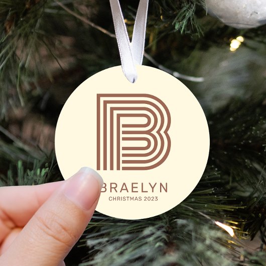 レトロ モノグラムと名前 ブラウンとタープ メタルオーナメント