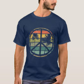 レトロ・レインボー・サンセット・ヤシの木・ビーチ Tシャツ (正面)