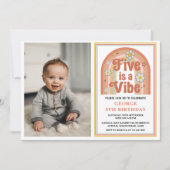 レトロ・レインボー・FIVE is a Vibe グルービー5歳の誕生日 招待状 (正面)