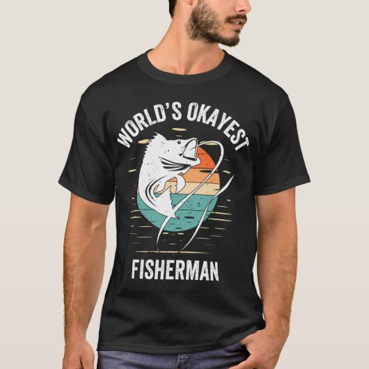 レトロ・ワールドでまあまあな漁師 Tシャツ (正面)