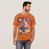 レトロ – 未来的ムーンベースティー – タイムレス1950s tシャツ (正面フル)