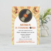 レトロ 1歳 キッズ バースデー グルーヴィーパーティー ビニール 招待状 (スタンド正面)