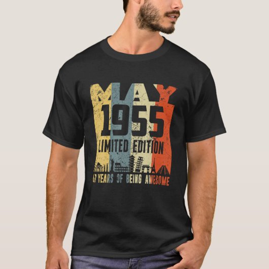 レトロ 1955年5月 楽しい 67歳の誕生日 Tシャツ (正面)
