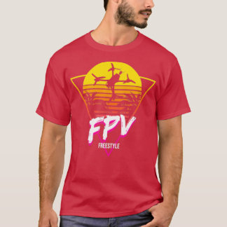 レトロFPVフリースタイルドローンパイロット Tシャツ