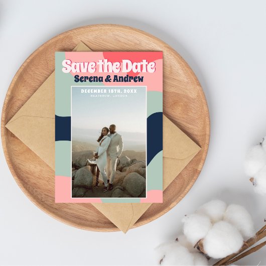 レトロGroovyはっきりした抽象芸術タイポグラフィ写真 セーブザデート