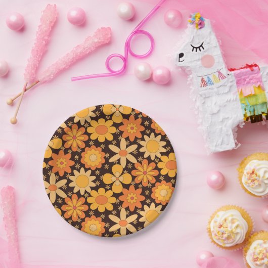 レトロGroovy花柄イエローとオレンジ ペーパープレート (パーティー)