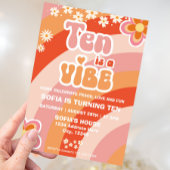 レトロGroovy 10番目の誕生日招待状テンプレート 招待状