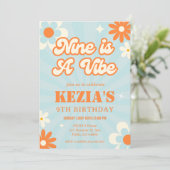 レトロGroovy NineはVibe誕生日の招待状 招待状 (スタンド正面)