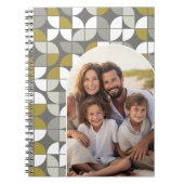 レトロMCMパターン – アーチ写真 – トープ金ゴールド ノートブック (正面)