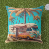 レトロRVとパームツリー アウトドアクッション (芝生)