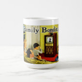 レトロTV家族のマグ(家族の結合) コーヒーマグカップ (中央)