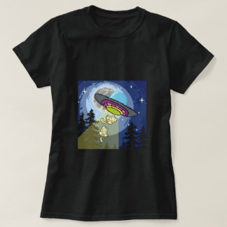 レトロUFO猫誘拐Tシャツ | 楽しいピクセルアート  Tシャツ