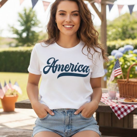 レトロUSA America装飾ネイビーブルースクリプト Tシャツ