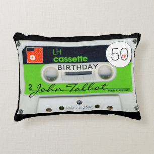 レトロWオーディオテープカセット50番目の誕生日名AP アクセントクッション