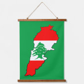 レバノンの国旗を持った地図 吊り下げ型タペストリー (正面2)