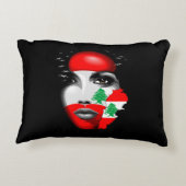 レバノン国旗と少女の顔の地図 アクセントクッション (裏面)