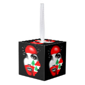 レバノン国旗と少女の顔の地図 キューブオーナメント (裏面アングル)