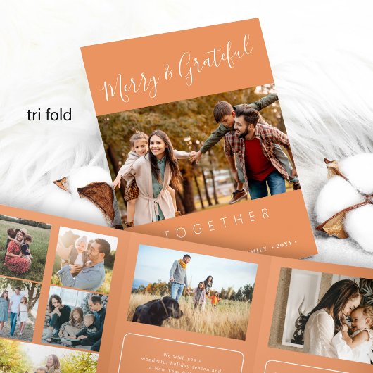 レビュー数々の中の写真の年を合わせる 三つ折りクリスマスカード