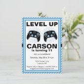 レベルアップパーソナライズされたゲーマーピザパーティー誕生日 招待状 (スタンド正面)