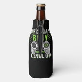 レベルアップ誕生日ボーイビデオゲーム ボトルクーラー (ボトル裏面)
