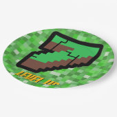 レベルアップ7 ピクセル化されたゲーマーグリーンビルディング ペーパープレート (アングル)
