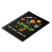 レベルアップ ゲーマーズノート – レトロピクセルゲーミングデザイン ノートブック (左側)