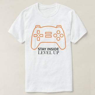 レベルアップ ステイインサイド ゲーマー コントローラーアート Tシャツ