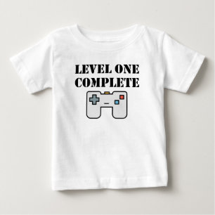 レベル1の完全な最初の誕生日 ベビーTシャツ