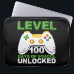 レベル100の学校生活が解除されたゲーマー ビデオゲーム ラップトップスリーブ<br><div class="desc">レベル100の学校生活が解除されたゲーマー ビデオゲーム少年</div>