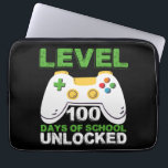 レベル100の学校生活が解除されたゲーマー ビデオゲーム ラップトップスリーブ<br><div class="desc">レベル100の学校生活が解除されたゲーマー ビデオゲーム少年</div>