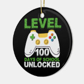 レベル100日の学校のロック解除ゲーマービデオゲーム セラミックオーナメント (左)