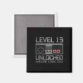 レベル13ロック解除13誕生日13年の古いビデオ マグネット (正面/裏面)