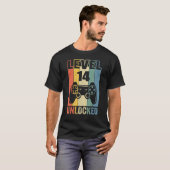 レベル14ロック解除されたビデオゲーマー14誕生日1 Tシャツ (正面フル)