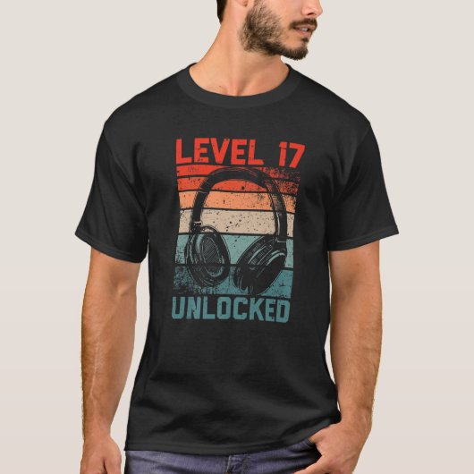 レベル17ロック解除されたビデオゲーマー愛好家17th誕生日 tシャツ (正面)