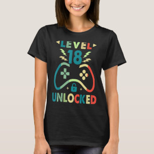 レベル18ロック解除されたビデオゲーマー18誕生日少年 Tシャツ