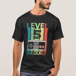 レベル5ロック解除ビデオゲーマー5番目の誕生日ギフト Tシャツ